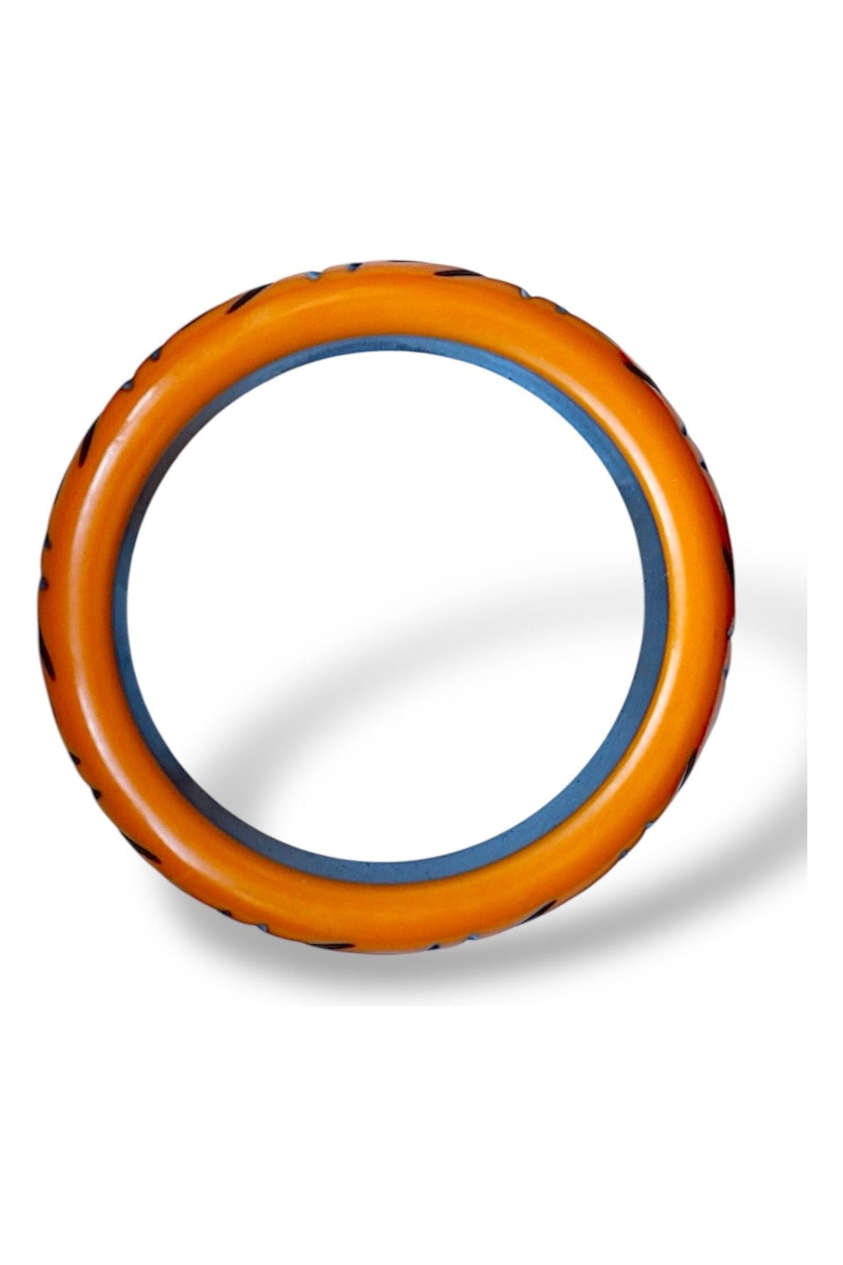 Vintage Carved Bakelite Bangle – Tiger Stripe Motif