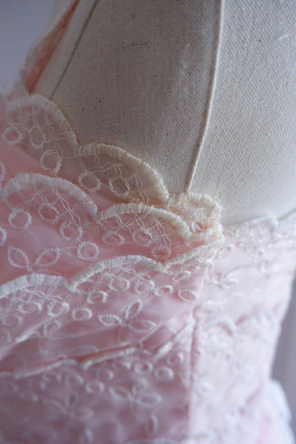 1950s Pink Lace Cupcake Dress – Tiered Ruffles & Romance