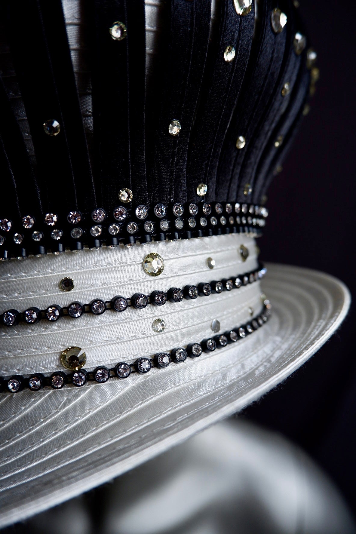 Vintage Elite Champagne Dramatic Ribbon Crown Hat – Rhinestone Embellishments & Oversized Crystal Bloom