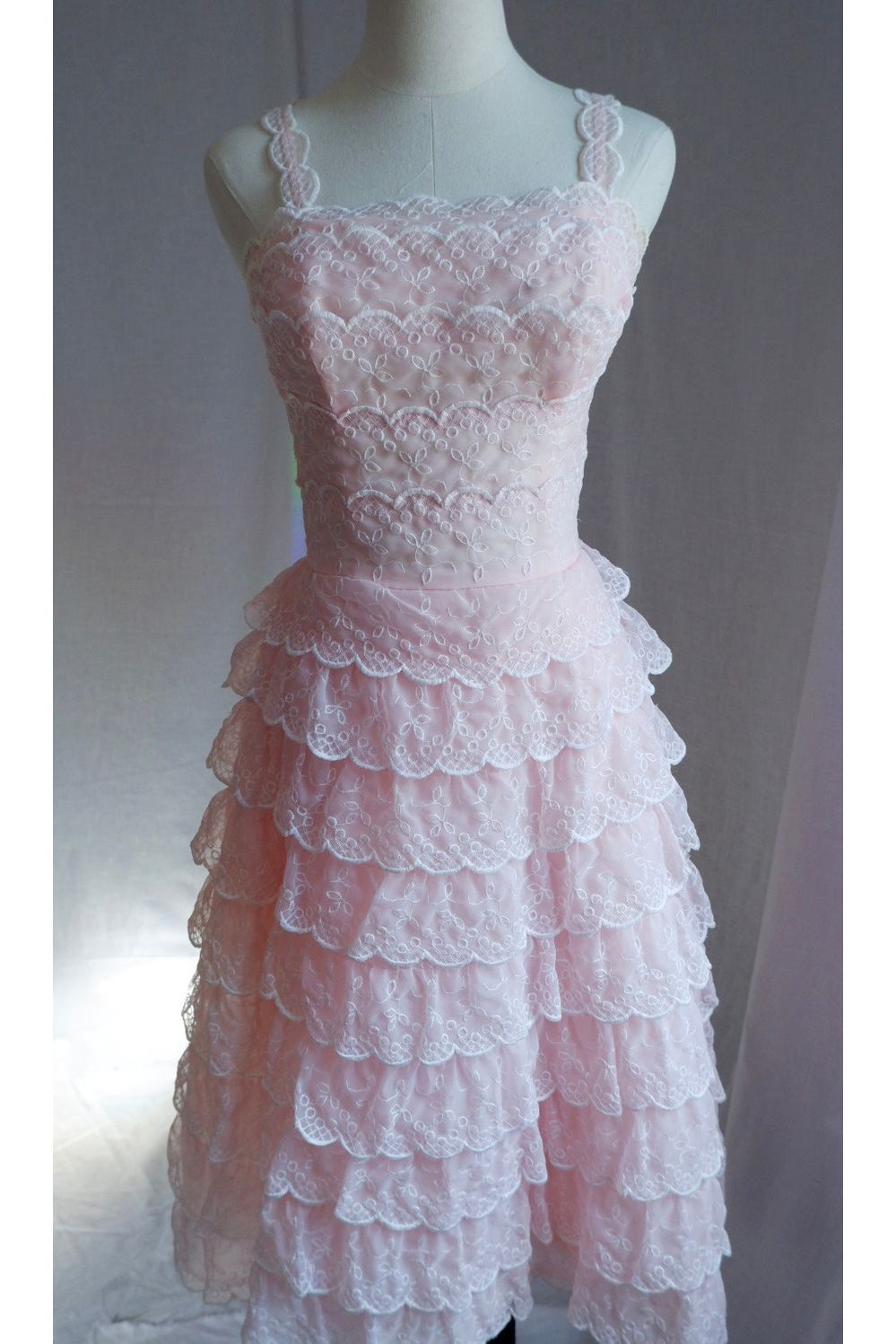 1950s Pink Lace Cupcake Dress – Tiered Ruffles & Romance