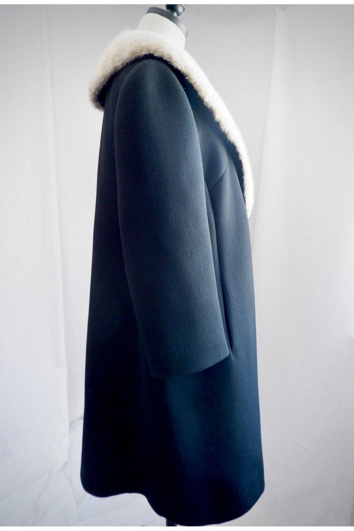 1960s Townley Swing Coat with Fur Collar & Trim M/L