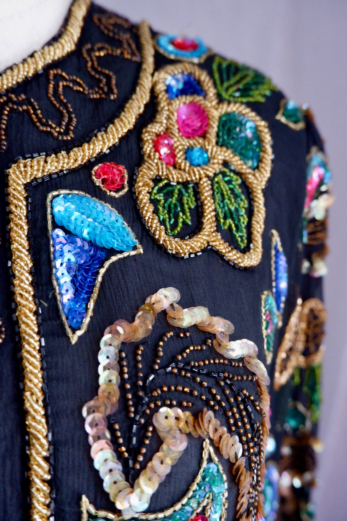 Vintage Beaded Sequin Jacket – Multicolor Embellished