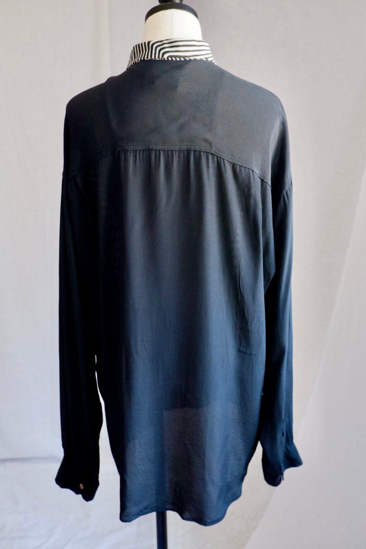 1980s Vintage Yashi Yamamuri Optical Illusion Button-Up Shirt