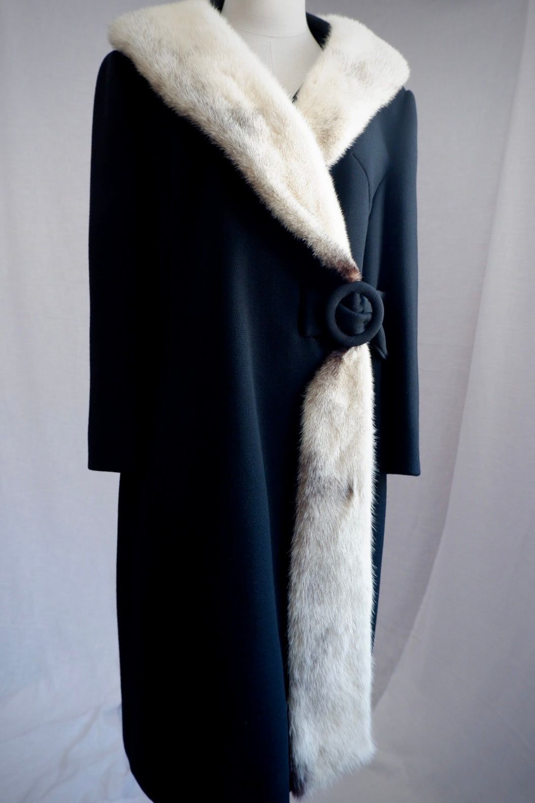 1960s Townley Swing Coat with Fur Collar & Trim M/L
