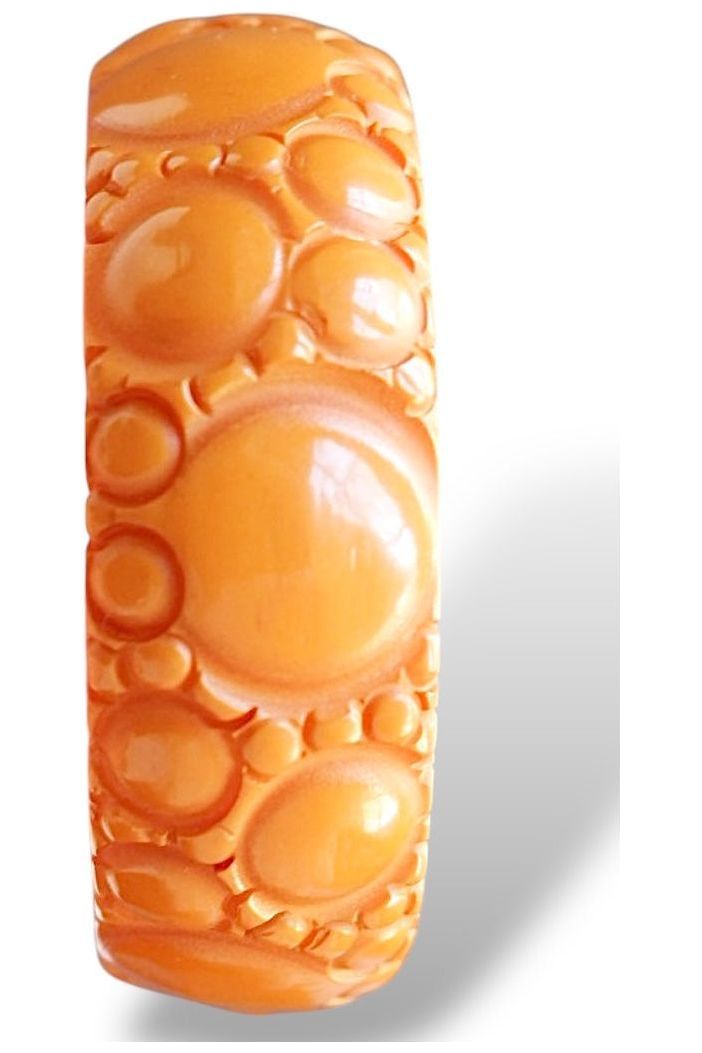 Vintage Carved Bakelite Bangle – Butterscotch Bubble Motif