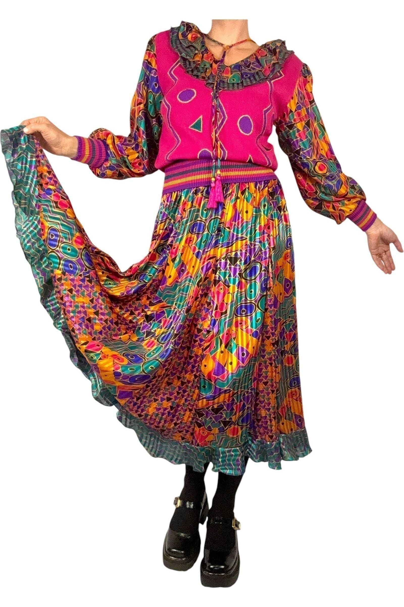 1980s Vintage Jaymee Papell Colorful Abstract Skirt and Sweater Set