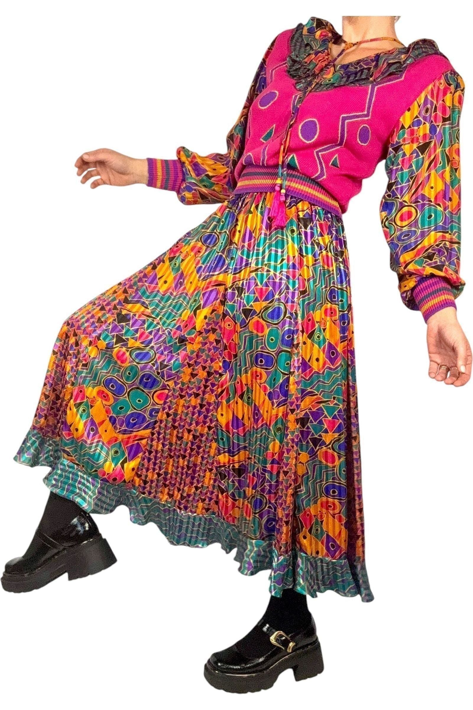 1980s Vintage Jaymee Papell Colorful Abstract Skirt and Sweater Set