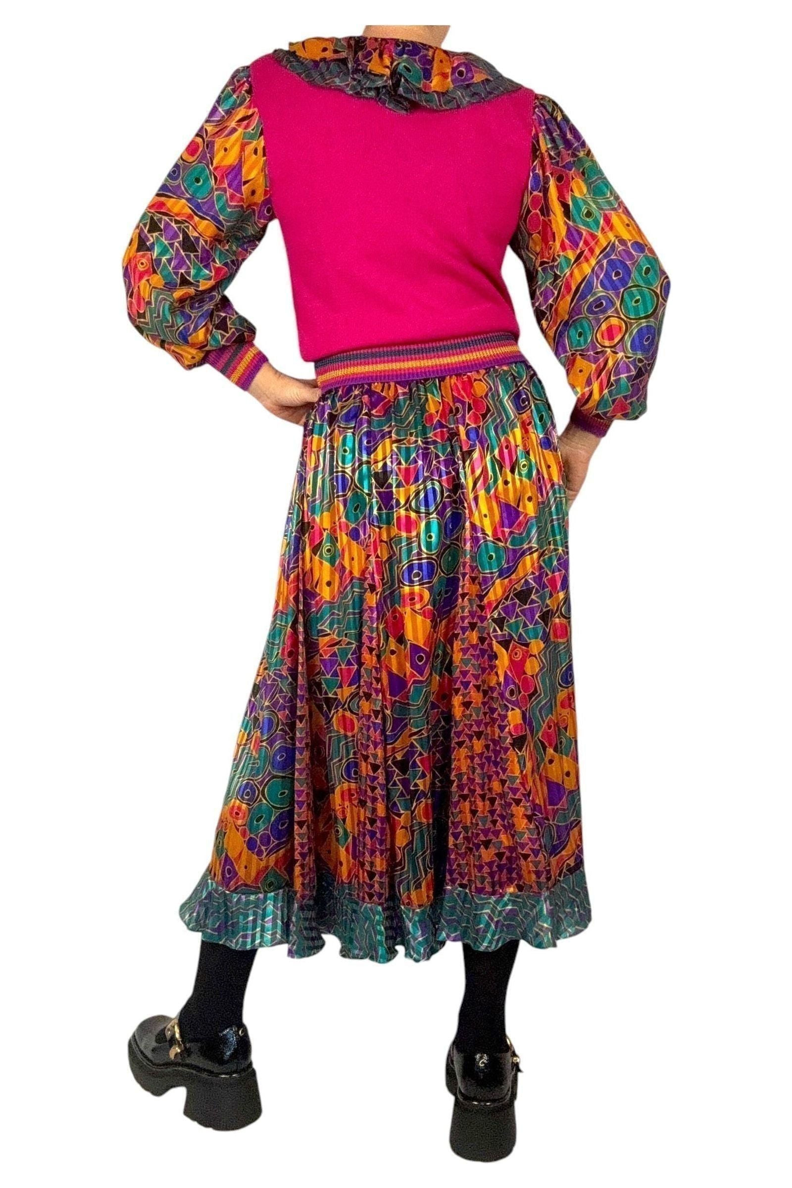 1980s Vintage Jaymee Papell Colorful Abstract Skirt and Sweater Set