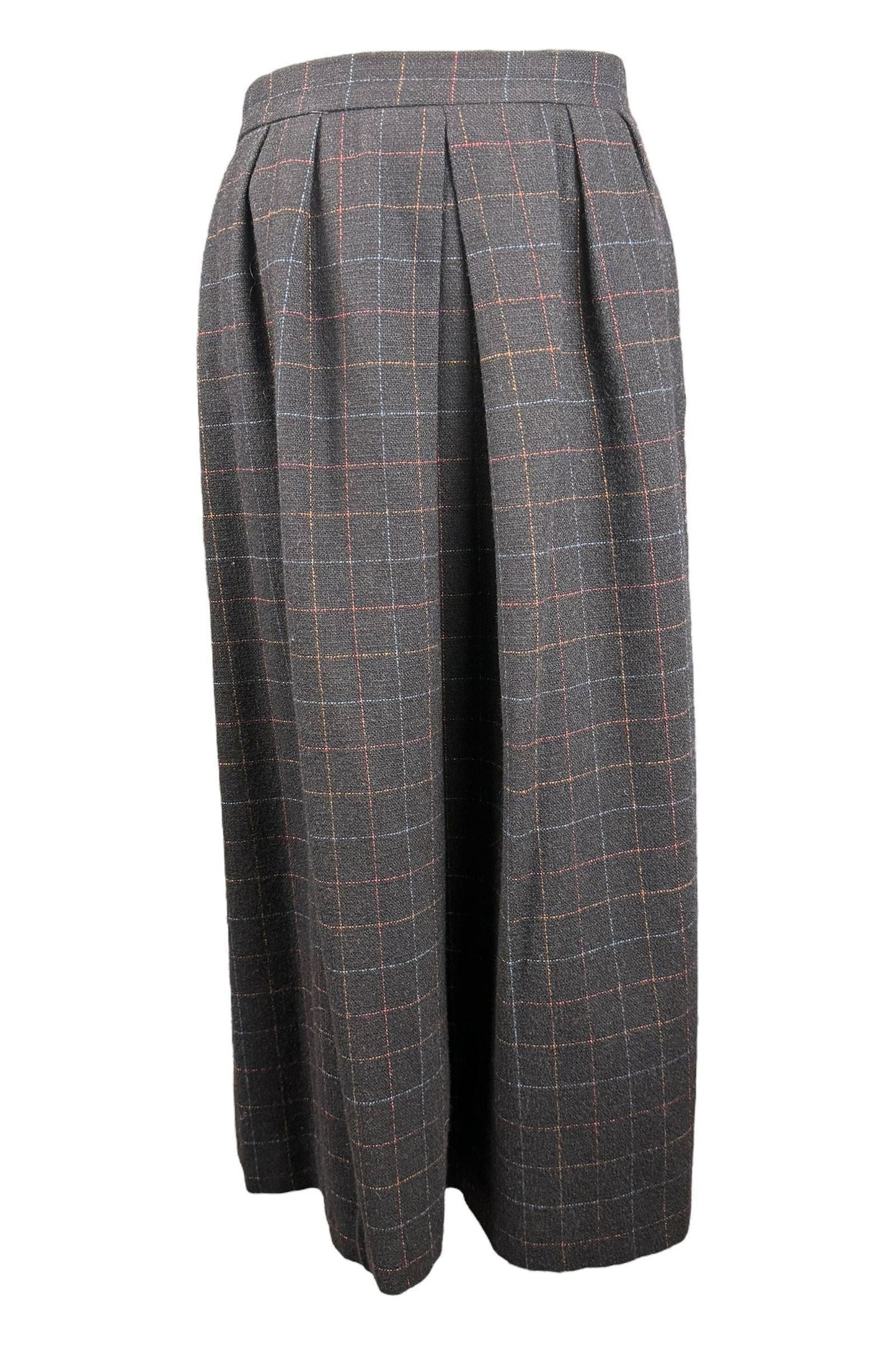 1950s Frostmann wool skirt made Louisberg Square. featuring pleats and a multicolor check pattern